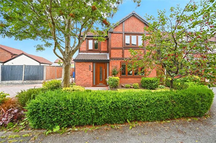 4 Bedroom Detached House For Sale In Mortlake Close, Widnes, Cheshire, WA8
