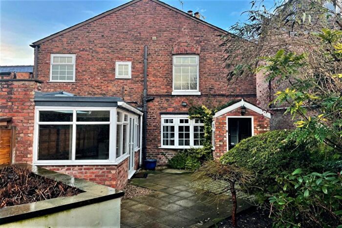 2 Bedroom Semi Detached House To Rent In Alma Lane, Wilmslow, SK9