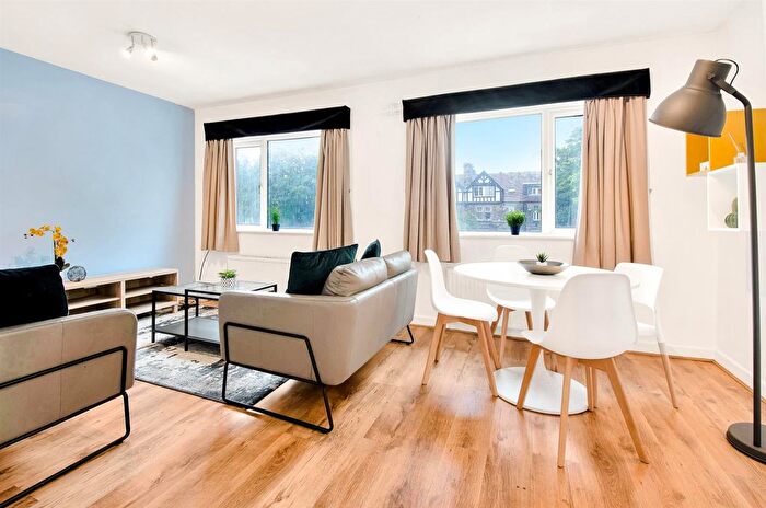 4 Bedroom Flat To Rent In Otley Road, Leeds, LS6