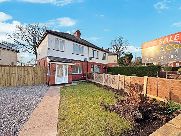 3 Bedroom Semi Detached House For Sale In Brazley Avenue, Horwich, BL6