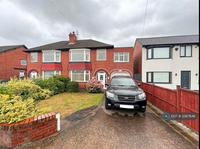4 Bedroom Semi-Detached House To Rent In Sprotbrough Road, Doncaster, DN5