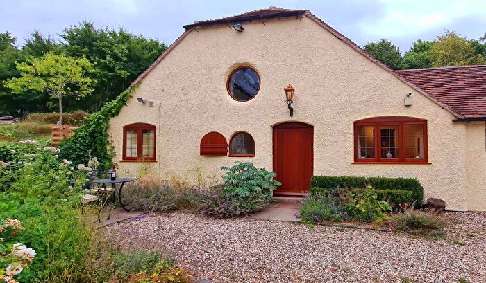 1 Bedroom Cottage To Rent In Ham Green Lane, Ham Green, Redditch, B97