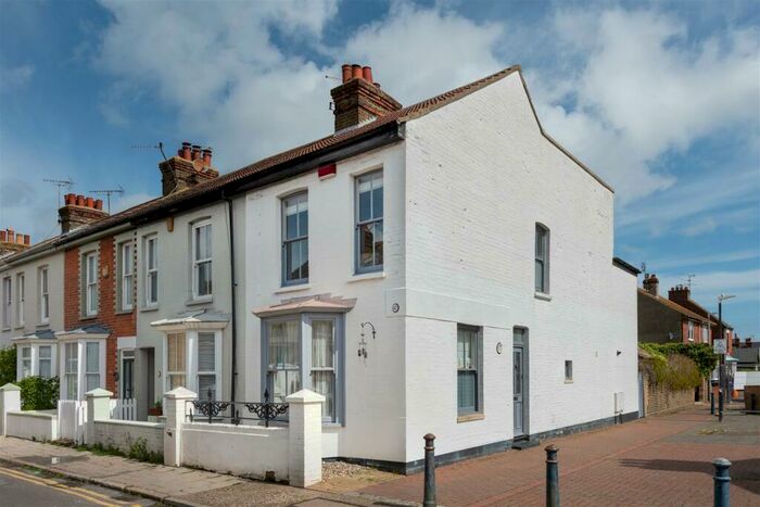 3 Bedroom Terraced House To Rent In Regent Street, Whitstable, CT5