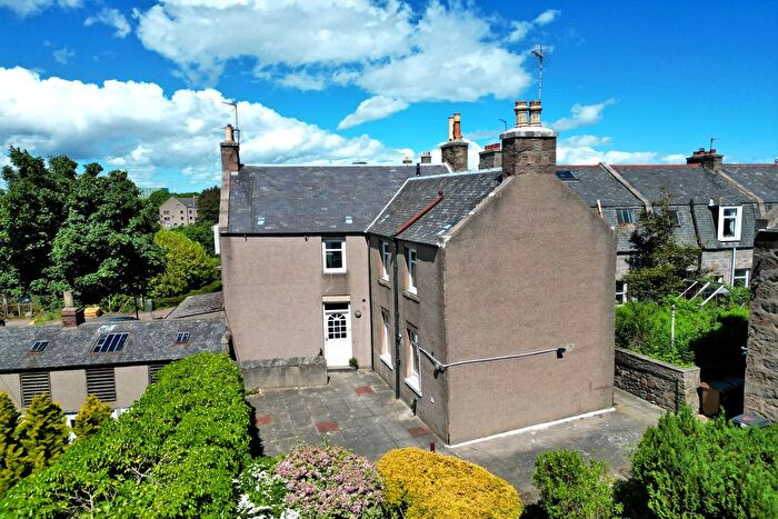 3 Bedroom Flat For Sale In Froghall Terrace, Froghall, Aberdeen, AB24
