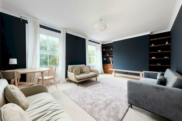 3 Bedroom Terraced House To Rent In St. Pauls Road, Canonbury, N1