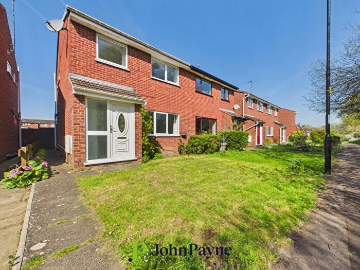3 Bedroom Semi-Detached House To Rent In Sturminster Close, Walsgrave, Coventry, CV2
