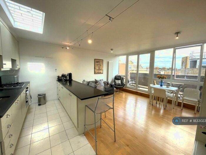 3 Bedroom Maisonette To Rent In Cavaye House, London, SW10