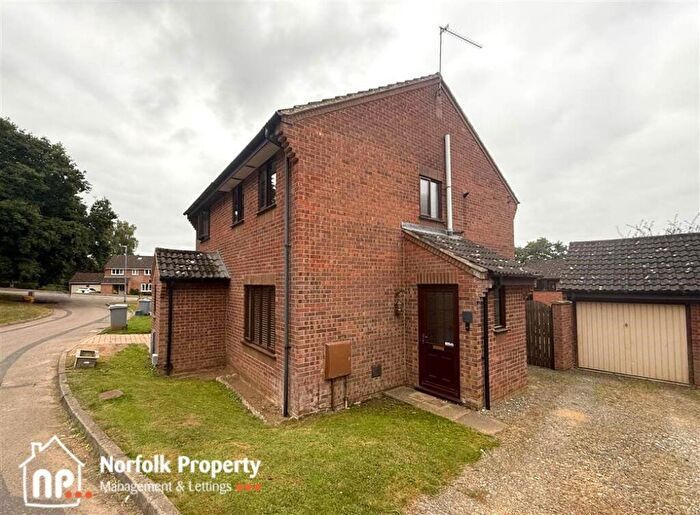 2 Bedroom Semi-Detached House To Rent In Brundall, NR13