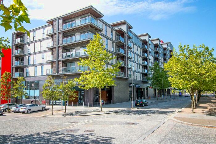 2 Bedroom Flat To Rent In South Fifth Street, Milton Keynes, MK9