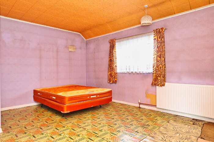 2 Bedroom Semi-Detached House For Sale In Dulverton Road, Harold Hill, Romford, RM3