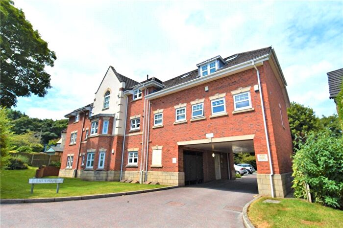 2 Bedroom Flat For Sale In Beacon Lane, Heswall, Wirral, CH60