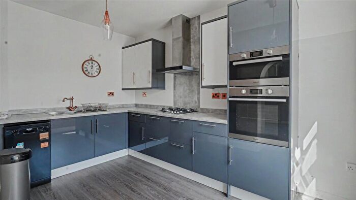 2 Bedroom Apartment To Rent In High Street, Henley-In-Arden, Warwickshire, B95