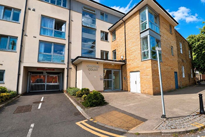 2 Bedroom Flat To Rent In Culham Court, Uxbridge, UB8