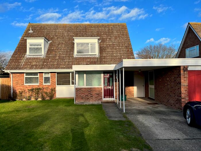 4 Bedroom Detached House To Rent In The Warrens, Kirby Cross, Frinton-On-Sea, CO13