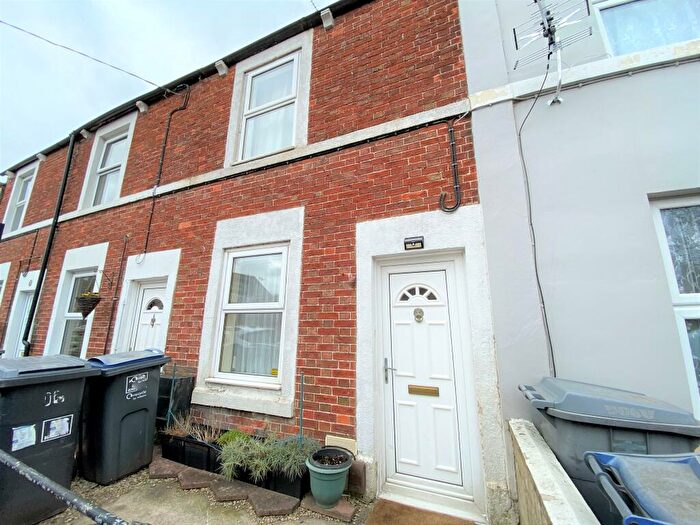 2 Bedroom House To Rent In Bond Street, Trowbridge, BA14