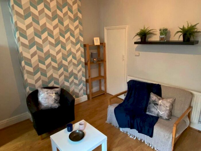 3 Bedroom Terraced House To Rent In St Georges Road, Fallowfield, M14