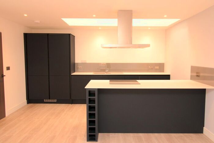 1 Bedroom Flat To Rent In High Street, Harborne, Birmingham, B17