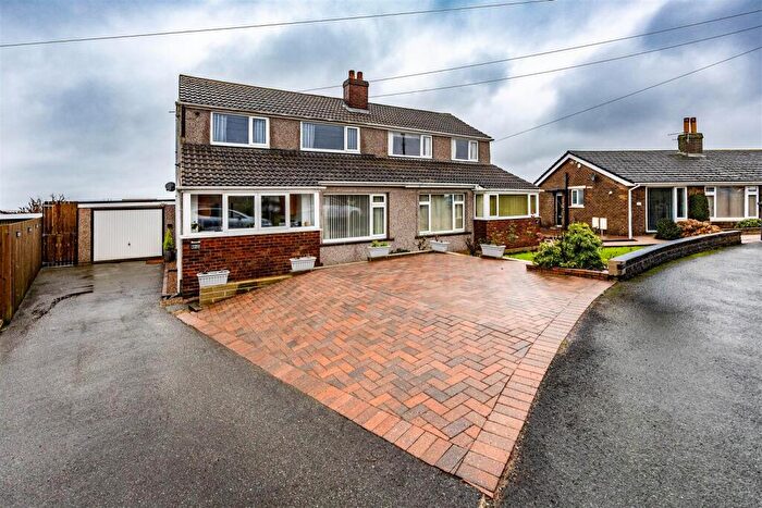 3 Bedroom Semi Detached House For Sale In St. Abbs Drive, Bradford, BD6