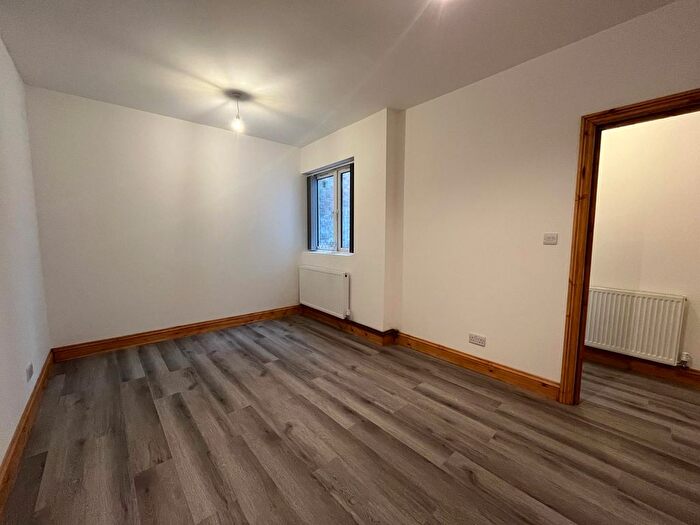 2 Bedroom Flat To Rent In Great Cambridge Road, London, N17