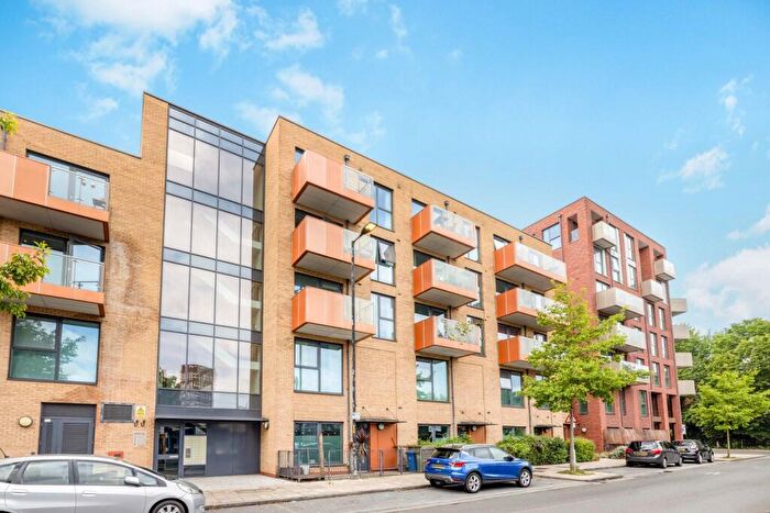 1 Bedroom Flat To Rent In Southampton Way London, SE5