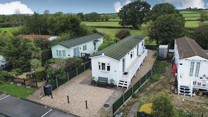 2 Bedroom Park Home For Sale In Summer Lane Park Homes, Banwell, BS29