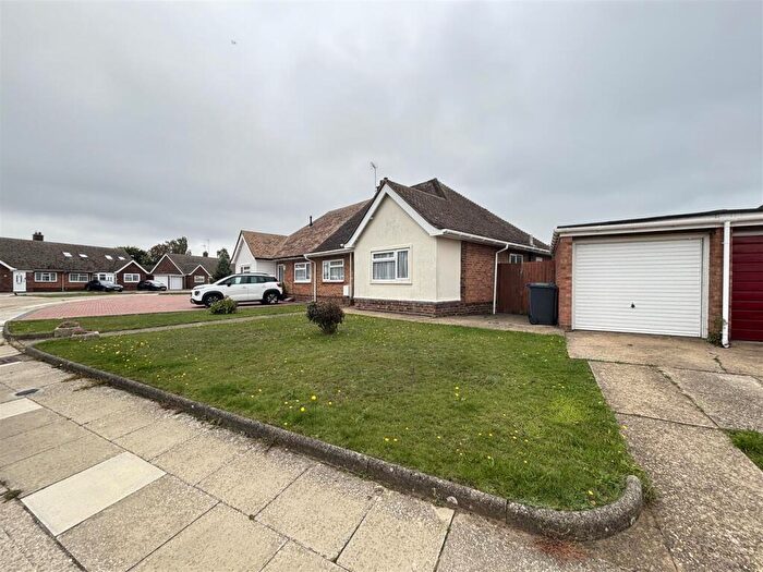 2 Bedroom Semi-Detached Bungalow To Rent In Blandford Road, Ipswich, IP3