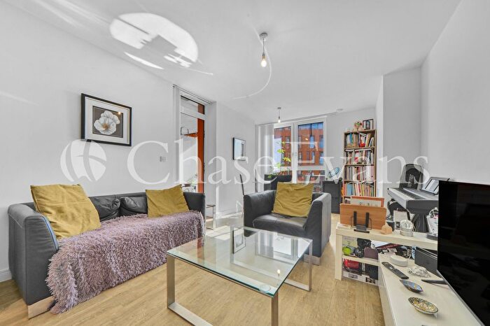 1 Bedroom Flat To Rent In Poldo House, Enderby Wharf, Cable Walk, Greenwich, SE10