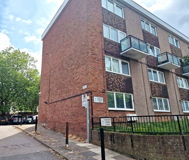 3 Bedroom Terraced House To Rent In Stonebridge Park, NW10