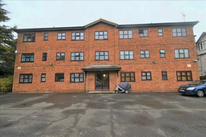 1 Bedroom Apartment To Rent In Oakwood Court, Lawn Close, Swanley, BR8