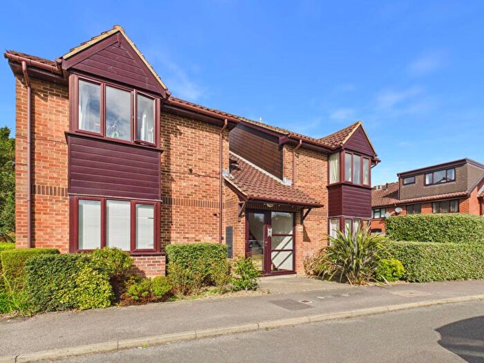 Studio To Rent In Newbridge Close, Broadbridge Heath, RH12