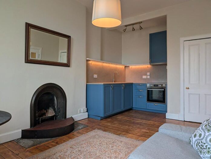 1 Bedroom Flat To Rent In Broughton Road, Edinburgh, EH7