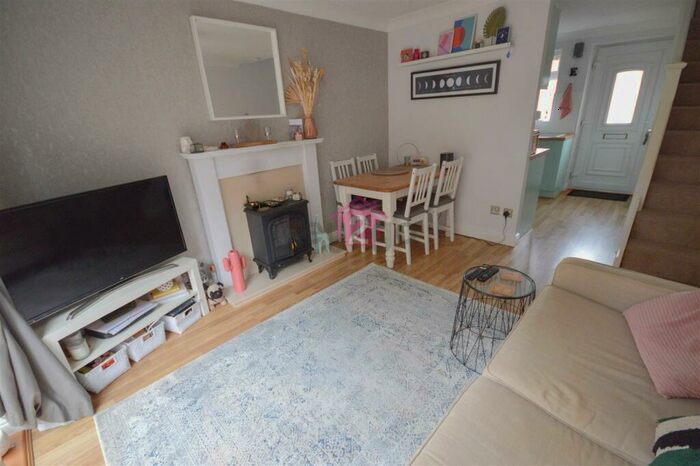 1 Bedroom Terraced House To Rent In Hall Meadow Drive, Halfway, S20