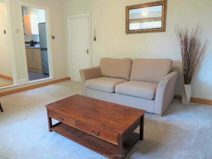 1 Bedroom Flat To Rent In Clyde Road, West Didsbury, M20