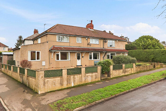 6 Bedroom Semi Detached House For Sale In Hawthorn Avenue, Leeds, LS19