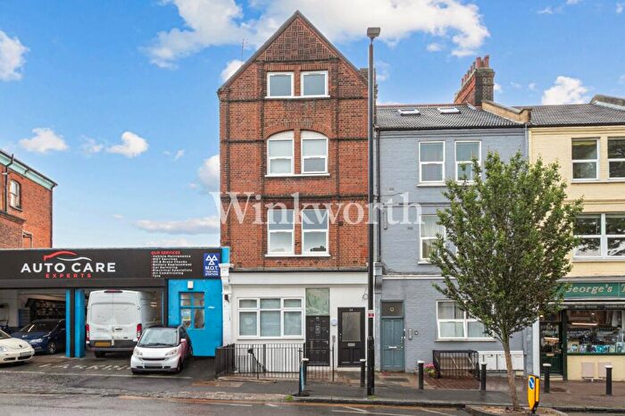 Studio To Rent In Wightman Road, London, N4
