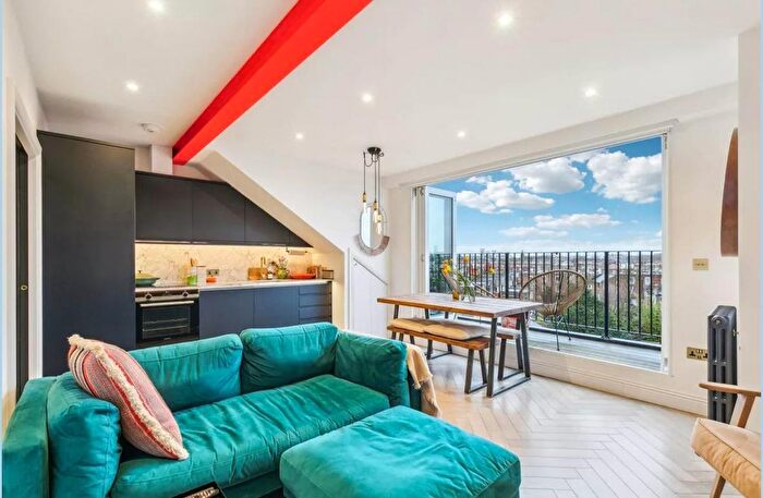 1 Bedroom Flat For Sale In Walterton Road, Maida Vale, London, W9