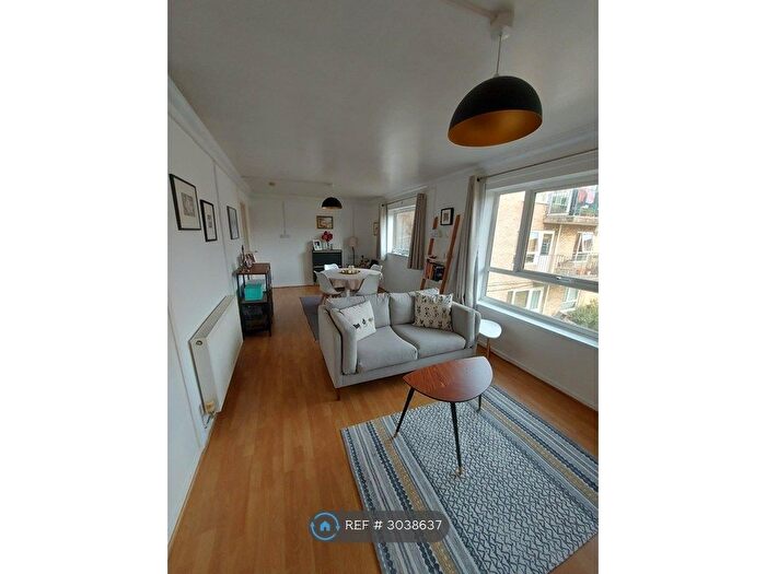 2 Bedroom Flat To Rent In Sleaford Green, Norwich, NR3