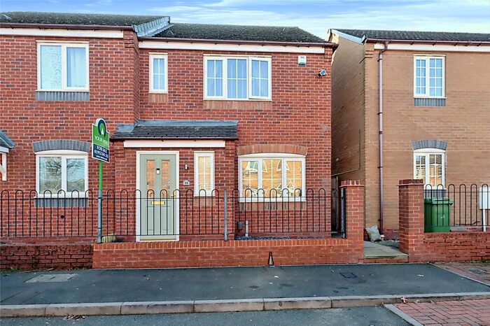 3 Bedroom End Of Terrace House To Rent In Riven Road, Hadley, Telford, Shropshire, TF1