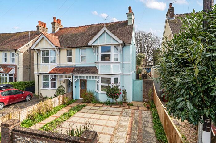 3 Bedroom Semi Detached House For Sale In Summersdale Road, Chichester, PO19