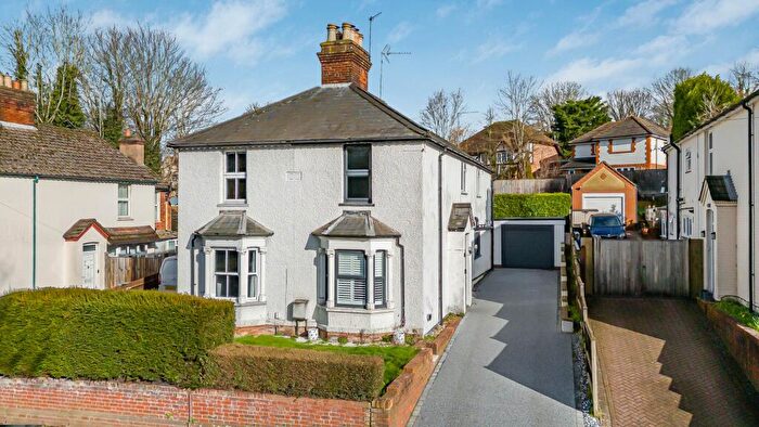 3 Bedroom Semi Detached House For Sale In West Wycombe Road, High Wycombe, HP12