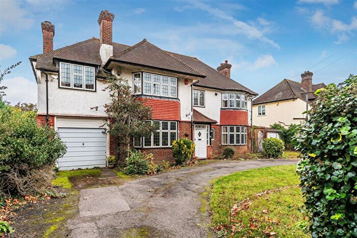 5 Bedroom Detached House For Sale In The Avenue, South Cheam, SM2
