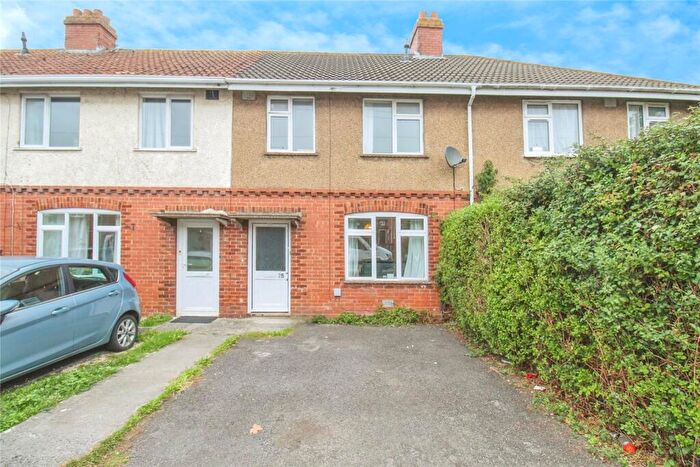 3 Bedroom Terraced House For Sale In Orchard Road, Trowbridge, BA14