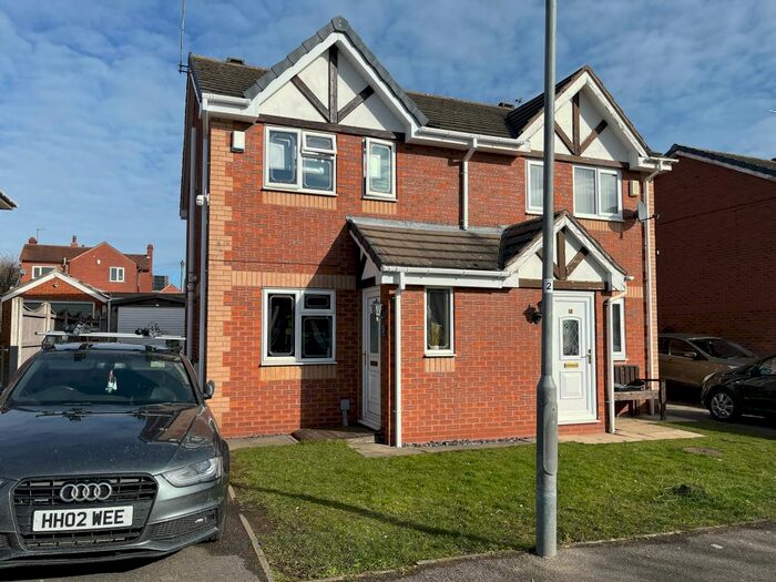 2 Bedroom Semi-Detached House To Rent In The Leys, Pontefract, WF9
