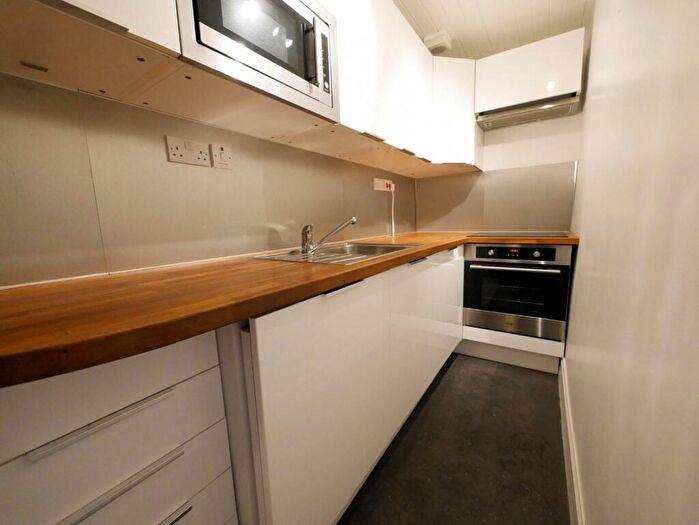 1 Bedroom Flat To Rent In Madeira Place, Leith, Edinburgh, EH6