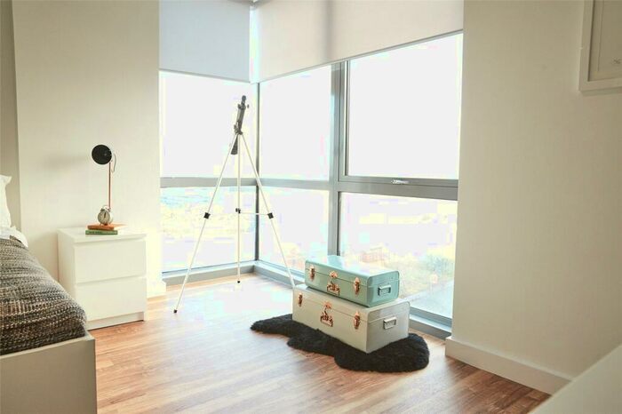Flat To Rent In The Studios, Plaza Boulevard, Liverpool, L8