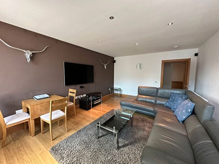 2 Bedroom Flat To Rent In Union Street, City Centre, Aberdeen, AB10