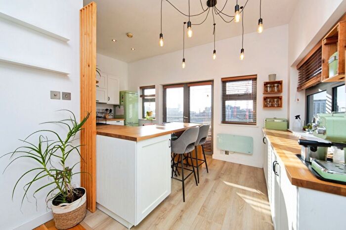 2 Bedroom Flat For Sale In Duke Street, Liverpool, Merseyside, L1