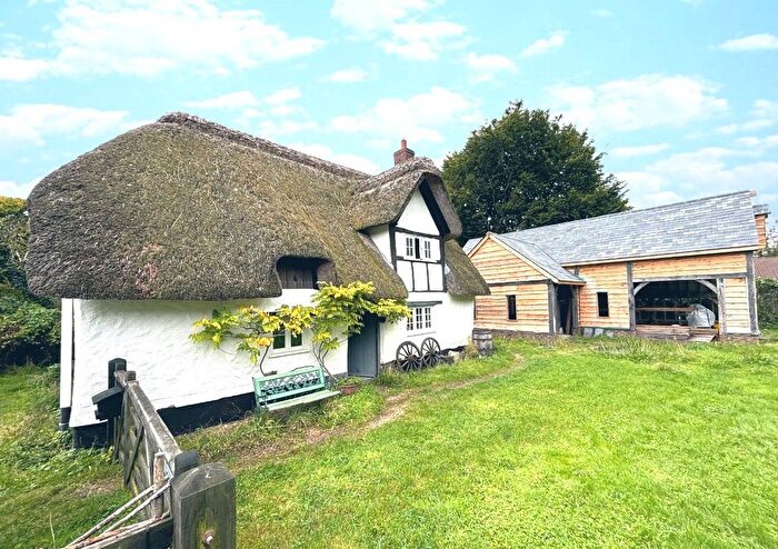 2 Bedroom Detached House For Sale In Piddletrenthide, Dorchester, Dorset, DT2