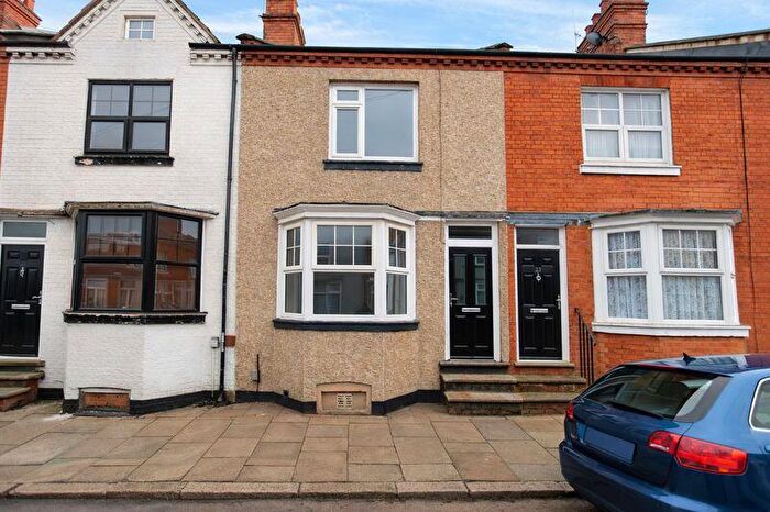 3 Bedroom Terraced House To Rent In Arnold Road, Northampton, NN2