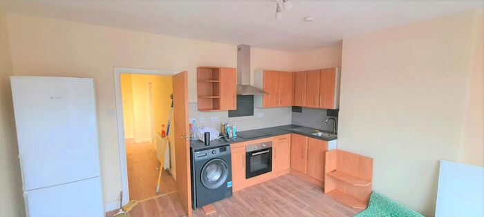 2 Bedroom Flat To Rent In High Street, London NW10